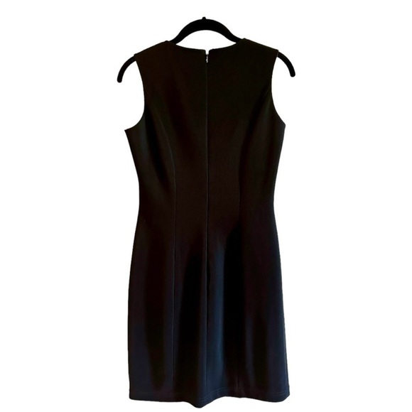 LINDA SEGAL, WOMENS BLACK PENCIL DRESS WITH FLORAL LINING. SIZE 4 - Picture 4 of 7